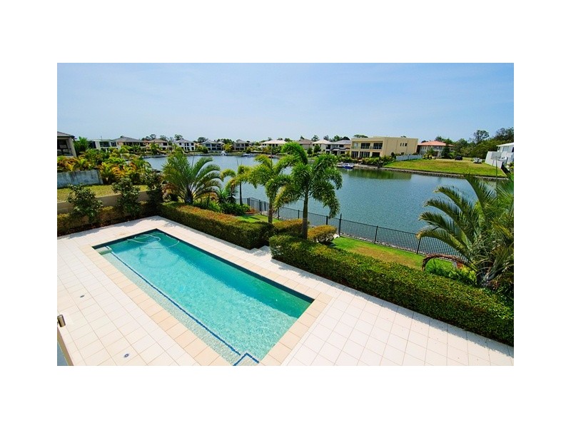 11 Mandolin Avenue, Helensvale QLD 4212