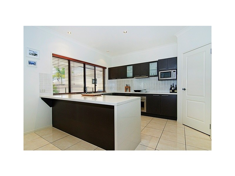 11 Mandolin Avenue, Helensvale QLD 4212