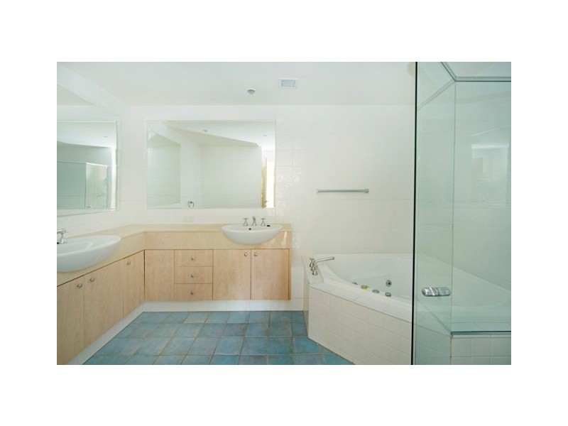 3257 The Palladian Drive, Hope Island QLD 4212