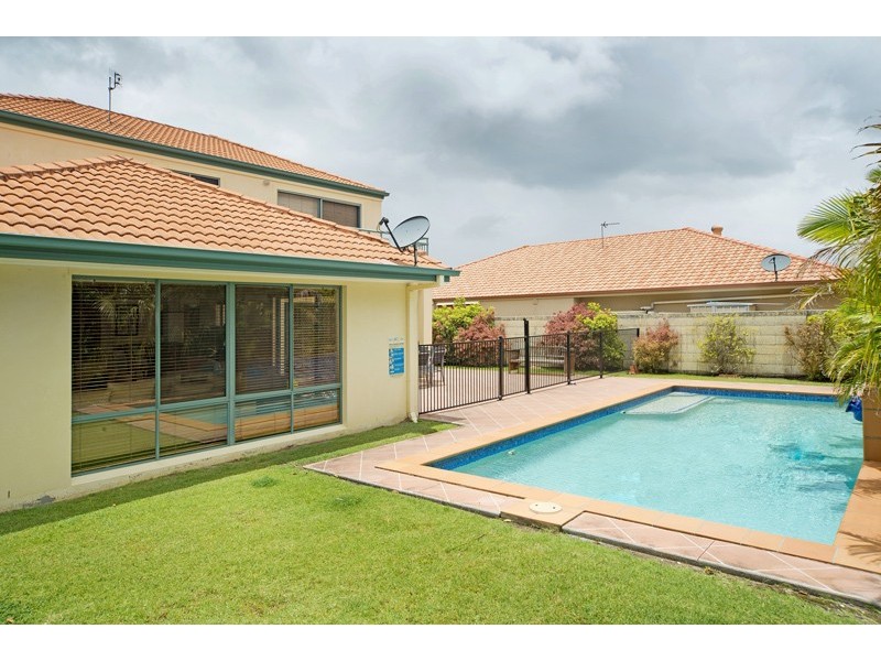 30 John Dalley Drive, Helensvale QLD 4212