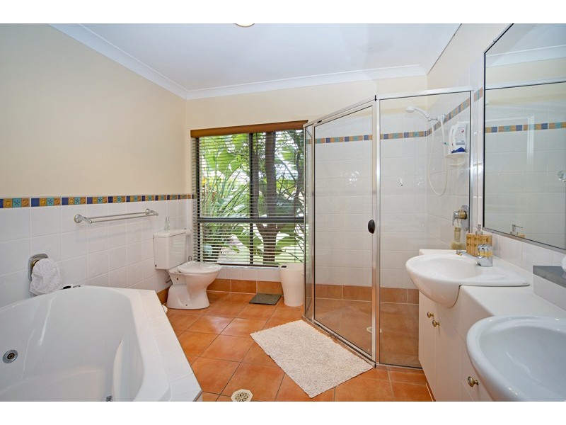 30 John Dalley Drive, Helensvale QLD 4212