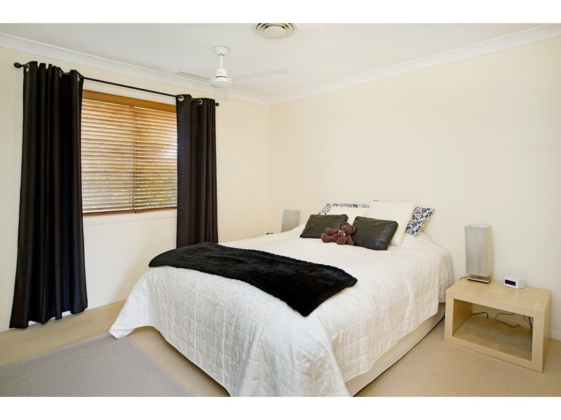 30 John Dalley Drive, Helensvale QLD 4212