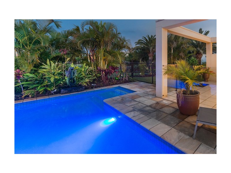 2845 Wylarah Way, Hope Island QLD 4212
