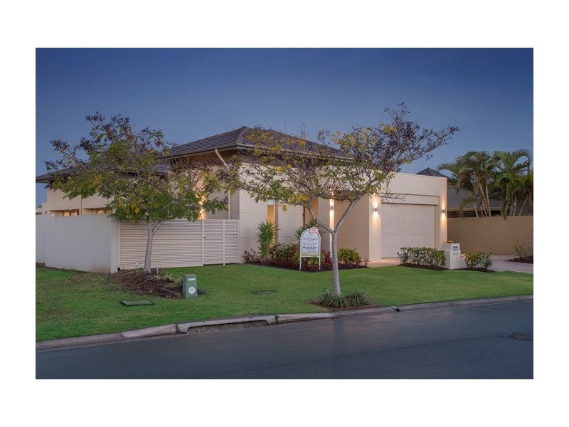 2845 Wylarah Way, Hope Island QLD 4212
