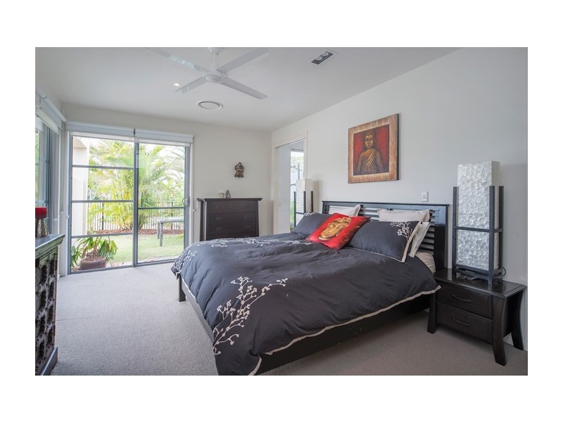 2845 Wylarah Way, Hope Island QLD 4212