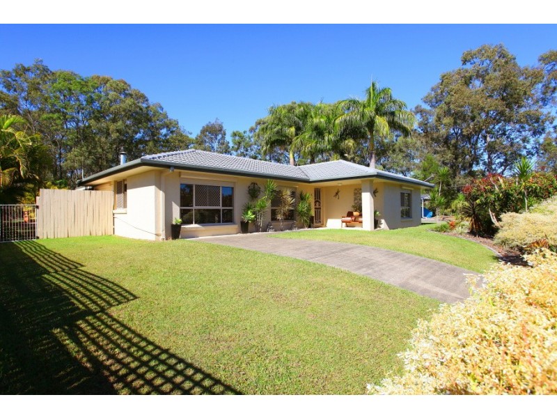 15 Riverdowns Crescent, Helensvale QLD 4212