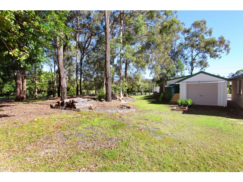 15 Riverdowns Crescent, Helensvale QLD 4212