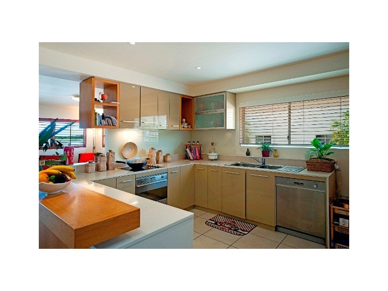 8315 Magnolia Drive East, Hope Island QLD 4212