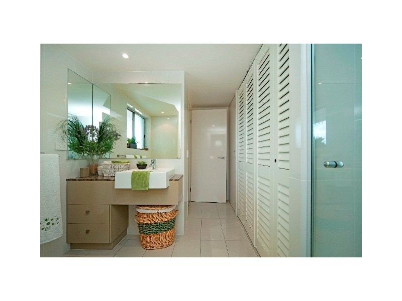 8315 Magnolia Drive East, Hope Island QLD 4212