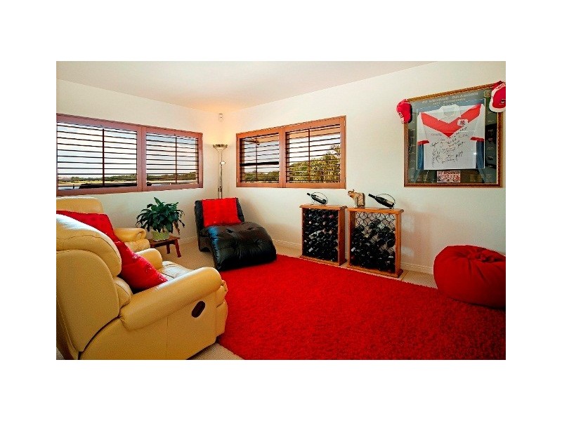 8315 Magnolia Drive East, Hope Island QLD 4212