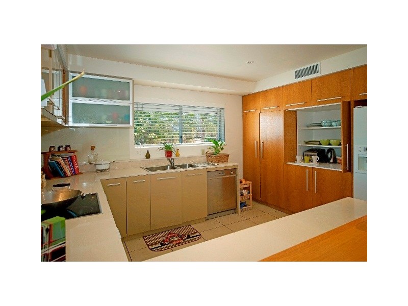 8315 Magnolia Drive East, Hope Island QLD 4212