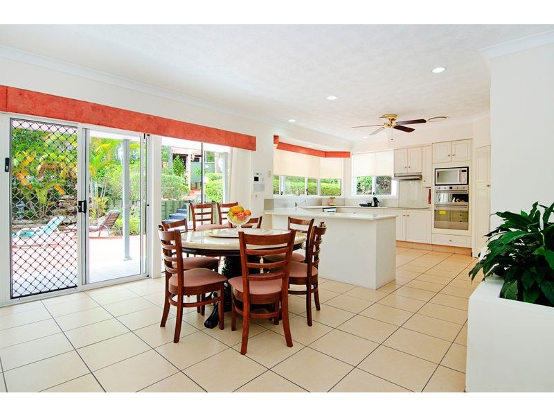 6 Colo Court, Helensvale QLD 4212