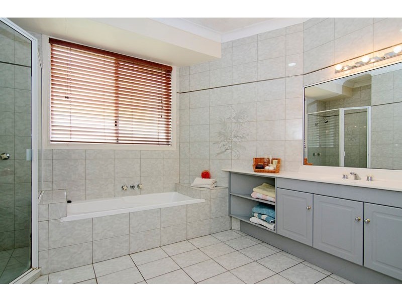 6 Colo Court, Helensvale QLD 4212