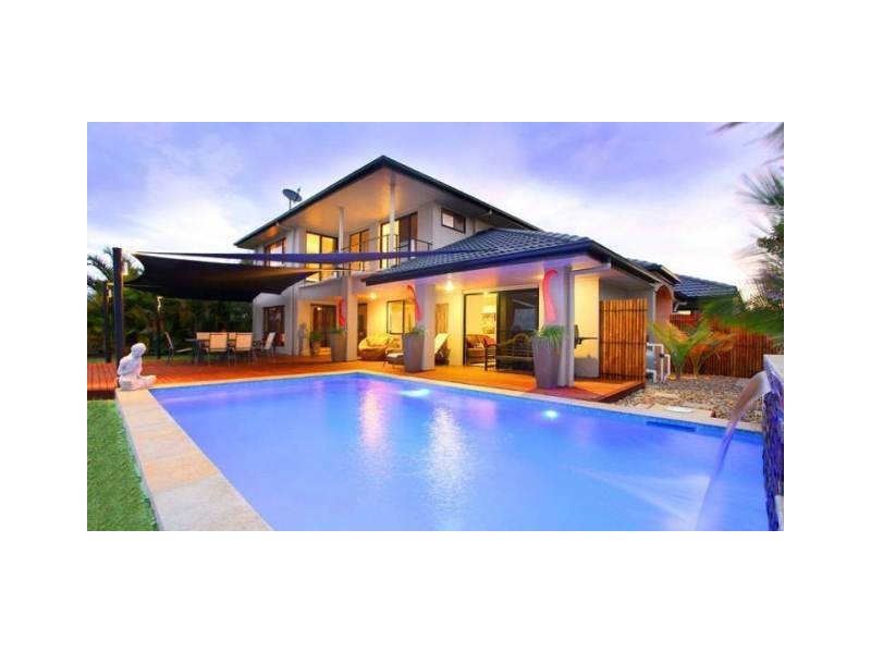 14 Calmwater Crescent, Helensvale QLD 4212