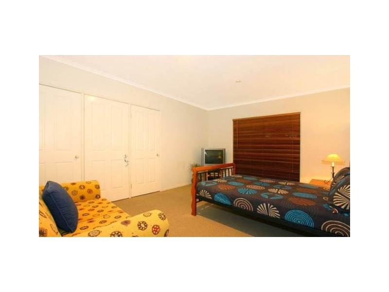 14 Calmwater Crescent, Helensvale QLD 4212