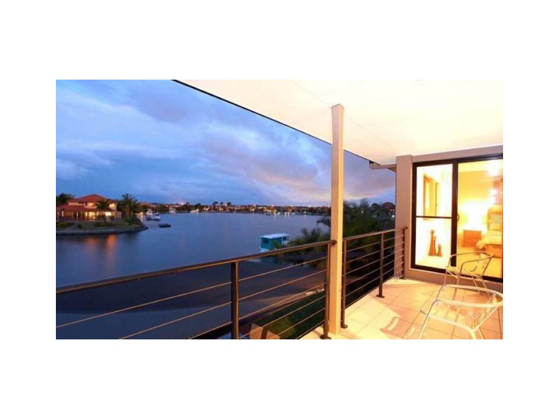 14 Calmwater Crescent, Helensvale QLD 4212