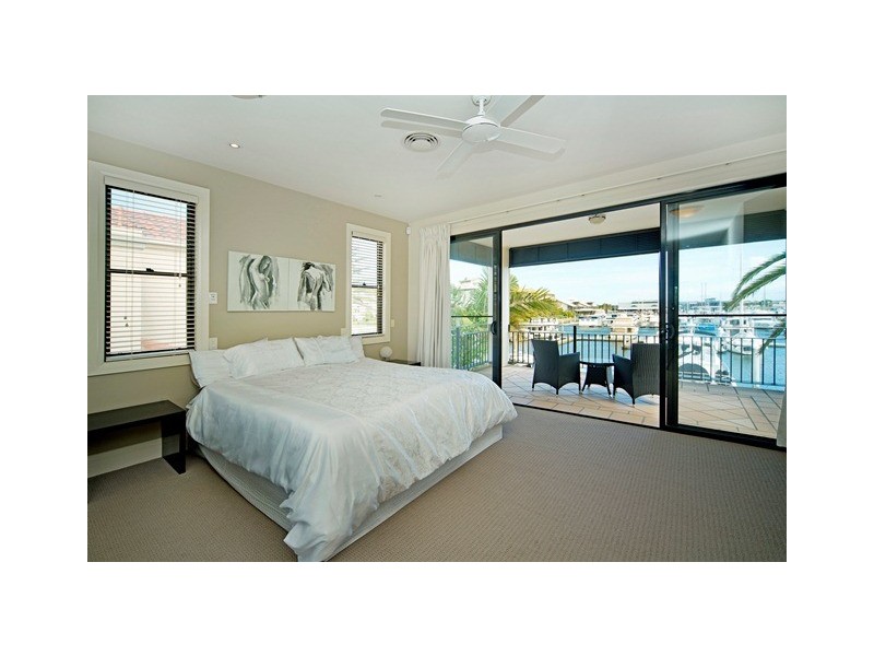 1509 Rosebank Way, Hope Island QLD 4212