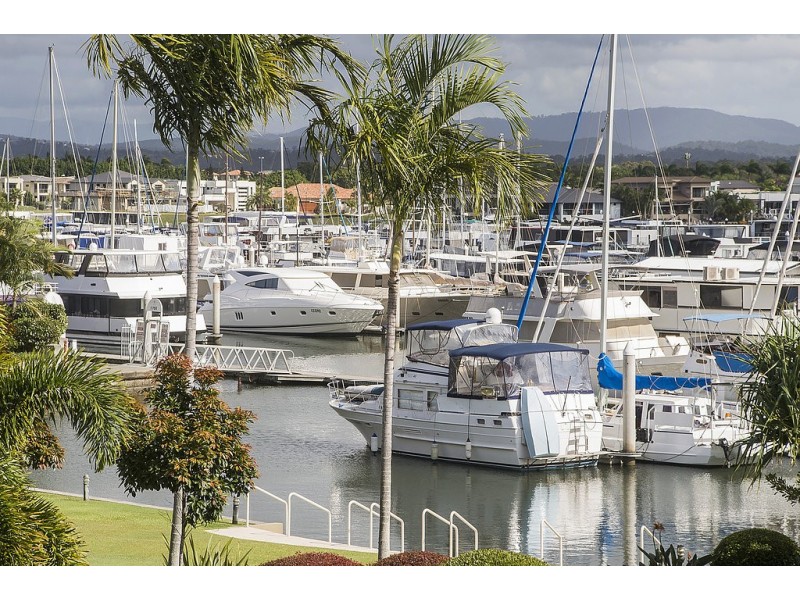 1708 Rialto Quay Drive, Hope Island QLD 4212