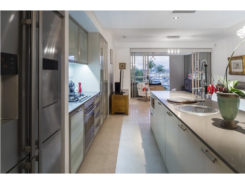 1708 Rialto Quay Drive, Hope Island QLD 4212