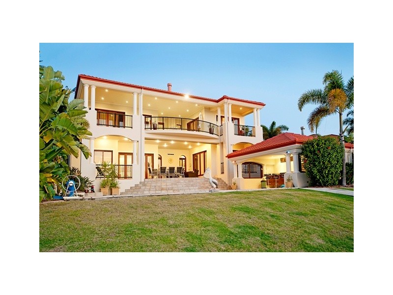 3121 Riverleigh Drive, Hope Island QLD 4212
