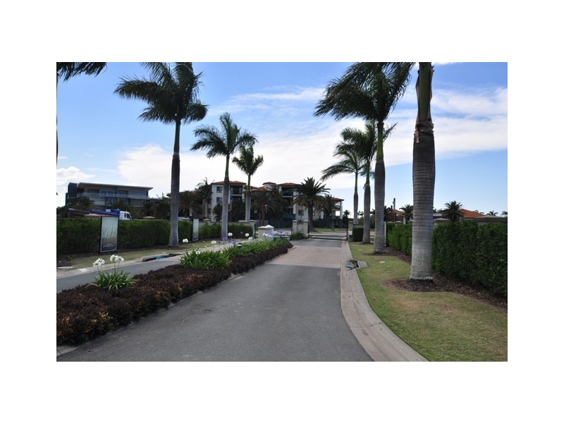 7010 Pallisades, Springfield Drive, Hope Island QLD 4212