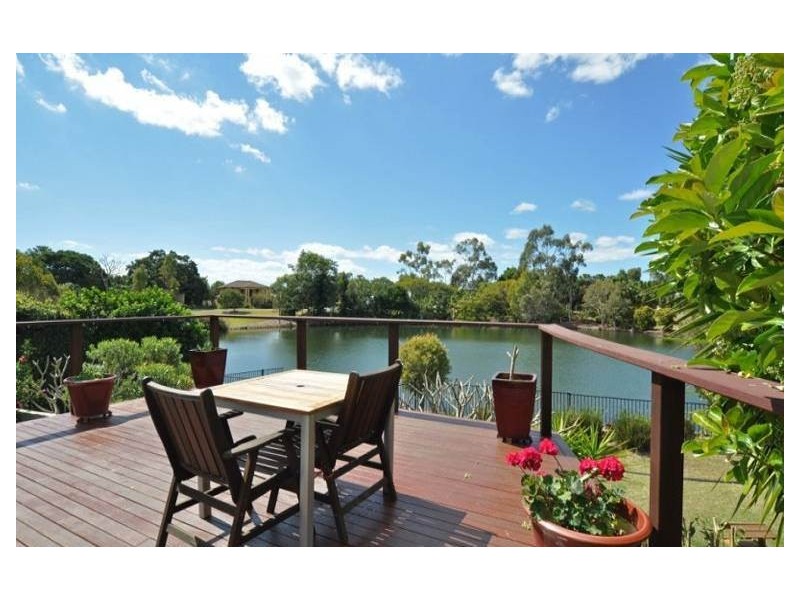 3 River Cove Place, Helensvale QLD 4212
