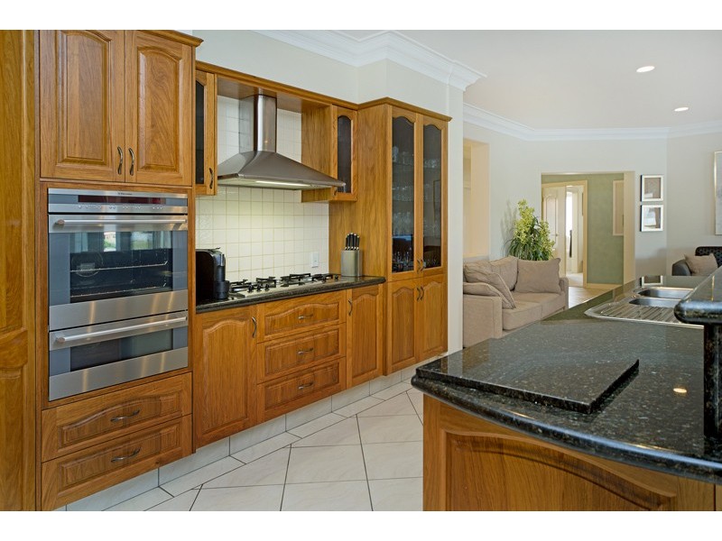 32 Windchimes Way, Helensvale QLD 4212