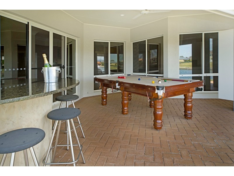 32 Windchimes Way, Helensvale QLD 4212