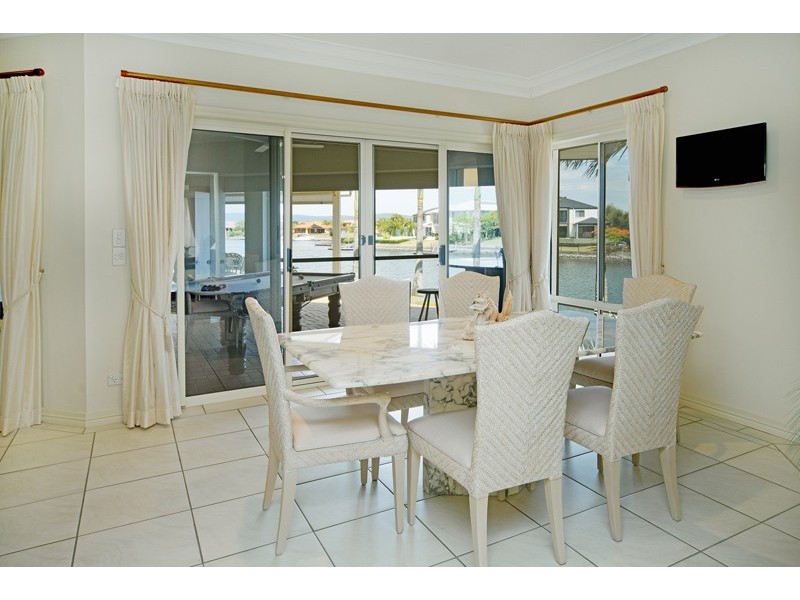 32 Windchimes Way, Helensvale QLD 4212