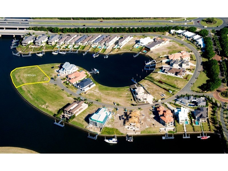 2215 Taromeo Court, Hope Island QLD 4212