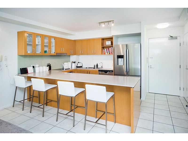 8409 Magnolia Drive East, Hope Island QLD 4212
