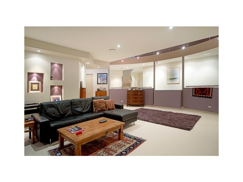 2163 Beaufort Way, Hope Island QLD 4212