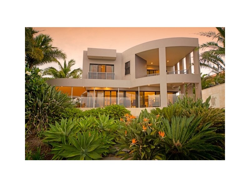 2163 Beaufort Way, Hope Island QLD 4212