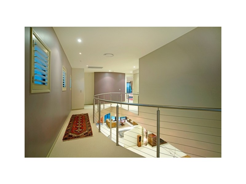 2163 Beaufort Way, Hope Island QLD 4212