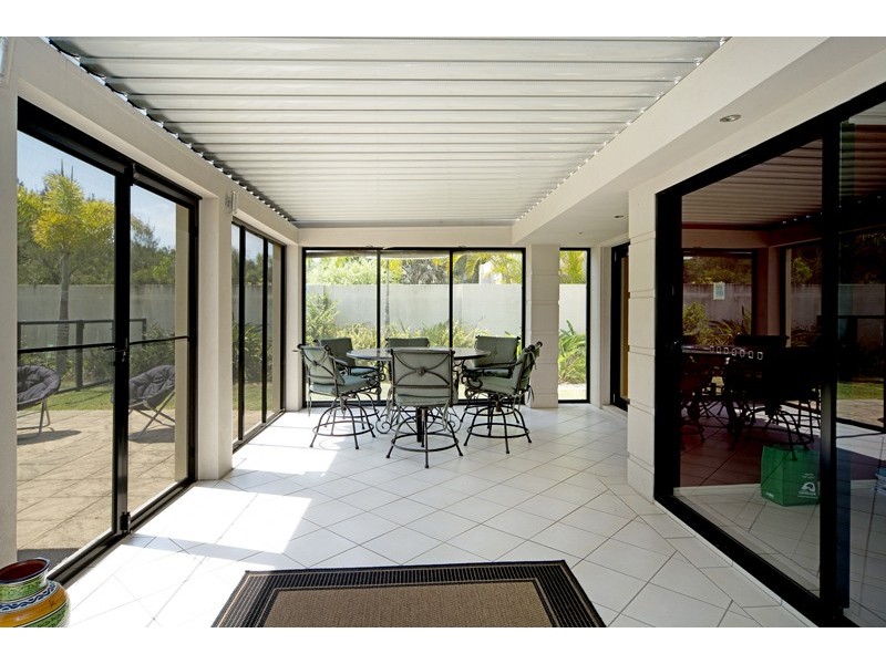 8395 Magnolia Drive East, Hope Island QLD 4212