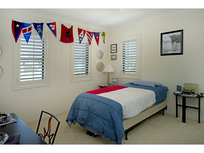8395 Magnolia Drive East, Hope Island QLD 4212