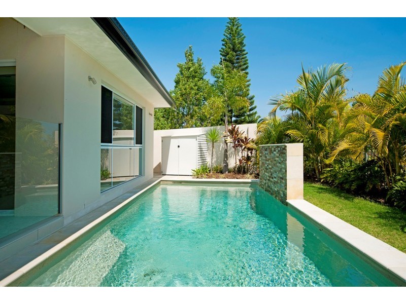 2816 Gracemere Cct East, Hope Island QLD 4212