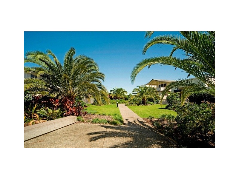 6159 Bolsena Court, Hope Island QLD 4212