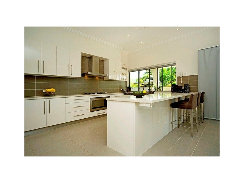 6159 Bolsena Court, Hope Island QLD 4212