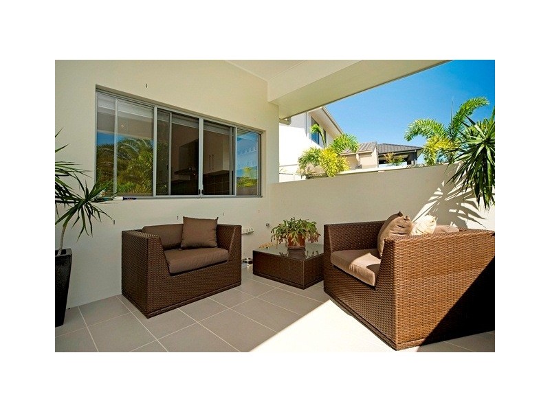 6159 Bolsena Court, Hope Island QLD 4212