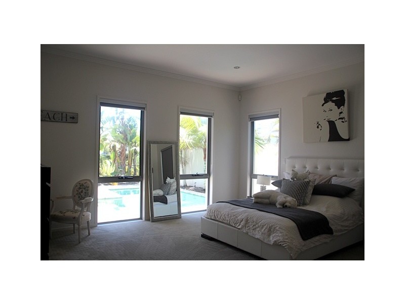 6159 Bolsena Court, Hope Island QLD 4212