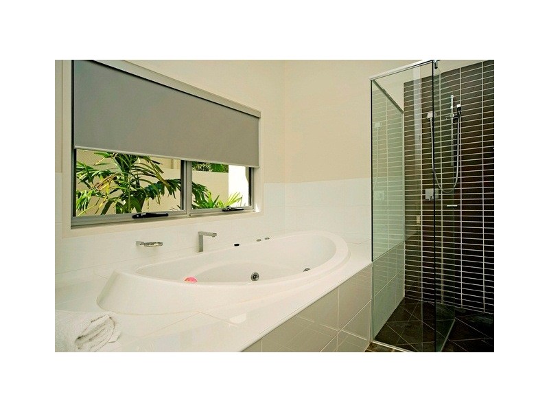 6159 Bolsena Court, Hope Island QLD 4212