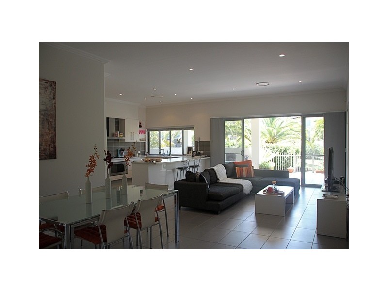 6159 Bolsena Court, Hope Island QLD 4212