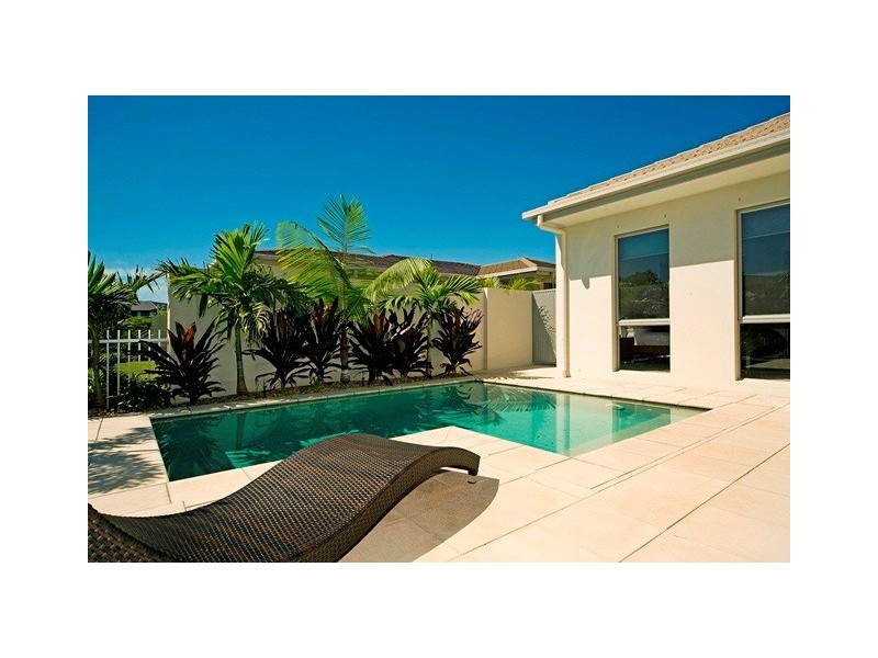 6159 Bolsena Court, Hope Island QLD 4212