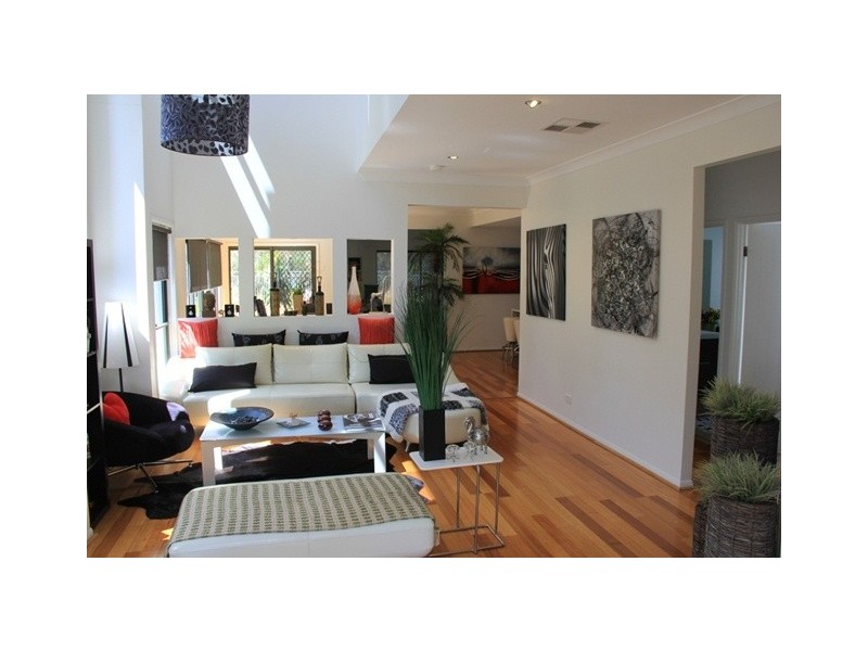 3 Fleetwood Court, Helensvale QLD 4212