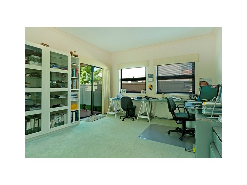 1024 Rosebank Way, Hope Island QLD 4212