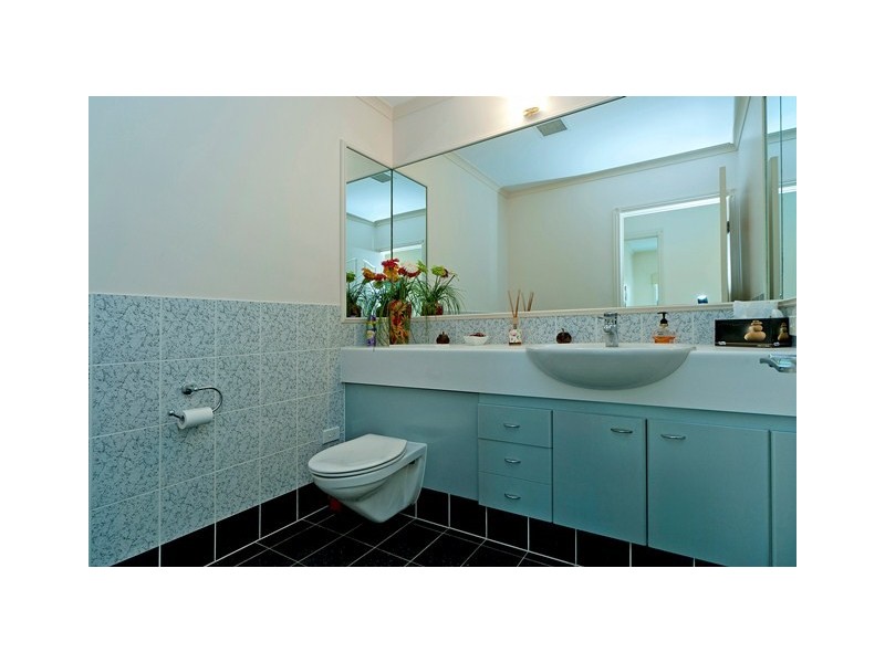 1024 Rosebank Way, Hope Island QLD 4212