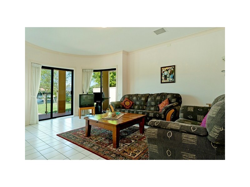 1024 Rosebank Way, Hope Island QLD 4212