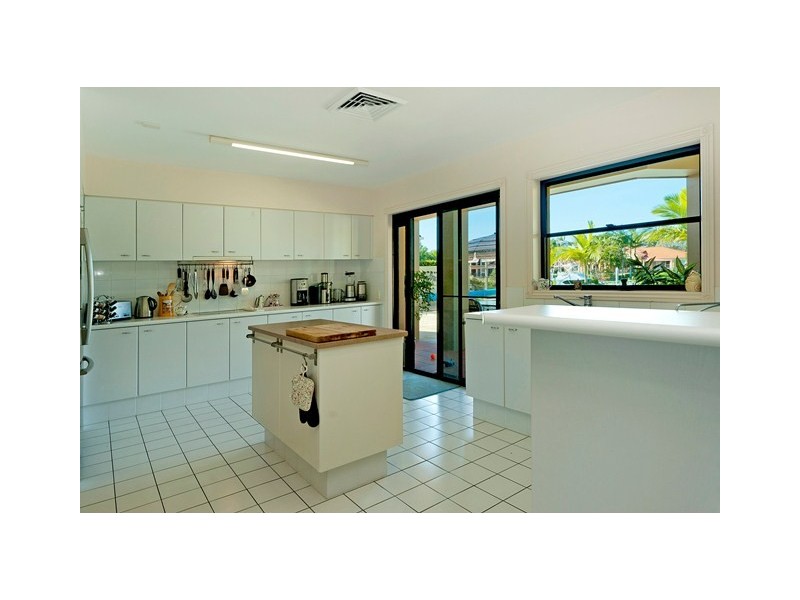 1024 Rosebank Way, Hope Island QLD 4212