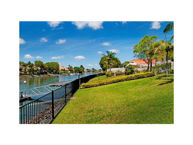 1024 Rosebank Way, Hope Island QLD 4212